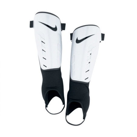 ochraniacze piłkarskie Nike Tiempo Park Shield SP0252 117